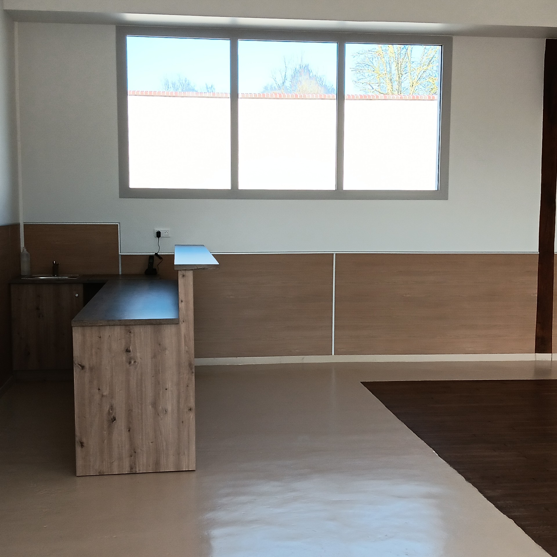 bar